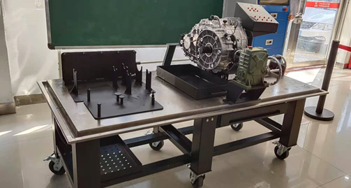 比亞迪E5驅(qū)動(dòng)系統(tǒng)裝調(diào)與檢測(cè)技術(shù)平臺(tái)（新能源）